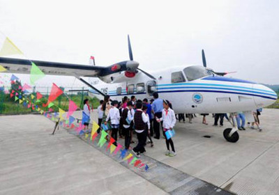 東海分局 海監東海航空支隊機庫向青少年開放